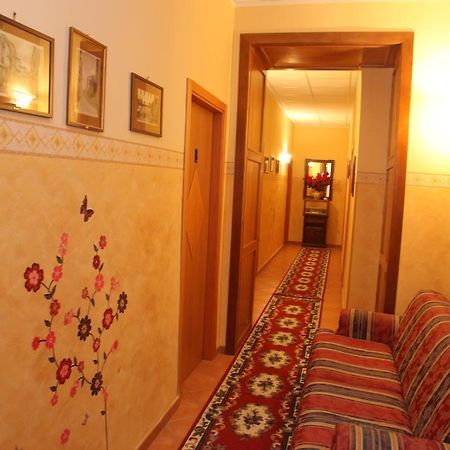 B&B Rinascente Paola Extérieur photo