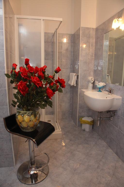 B&B Rinascente Paola Extérieur photo