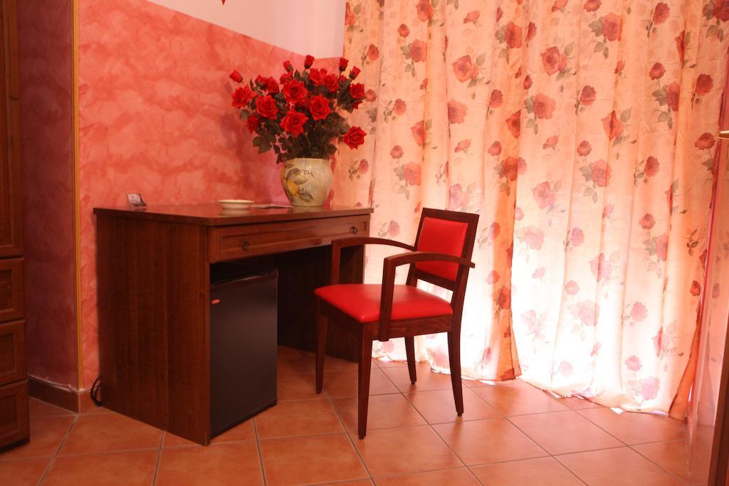 B&B Rinascente Paola Extérieur photo