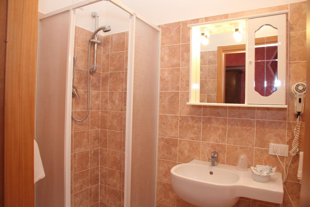 B&B Rinascente Paola Chambre photo